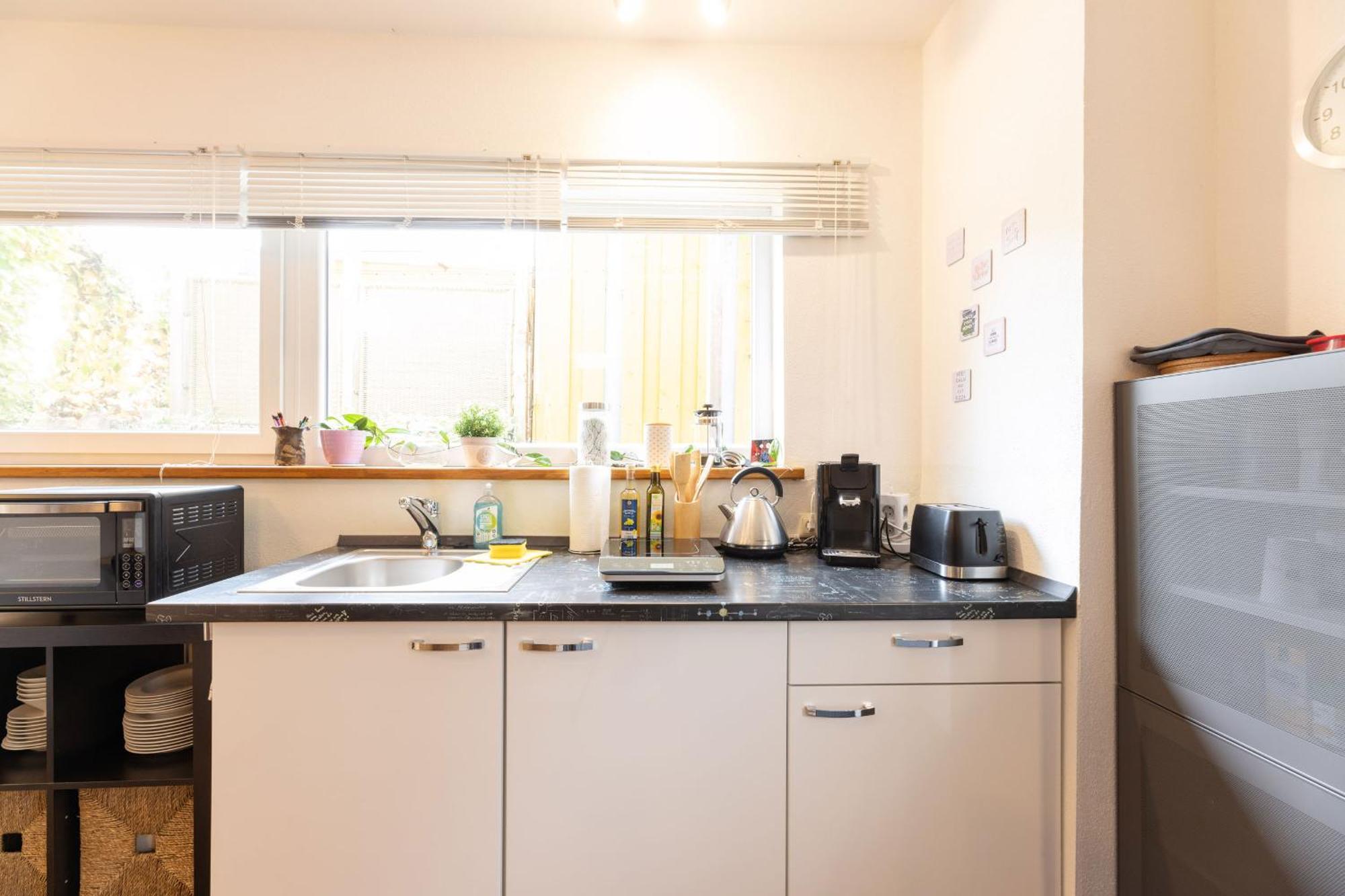 Ideal Fuer Kurze Aufenthalte - Gemuetliches 1-Zimmer-Apartment Адельсдорф Экстерьер фото